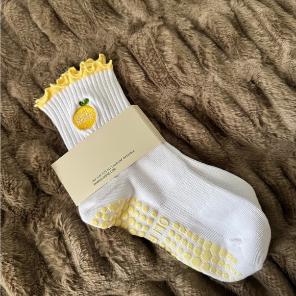 olirose pilates socks - Picture 2 of 7